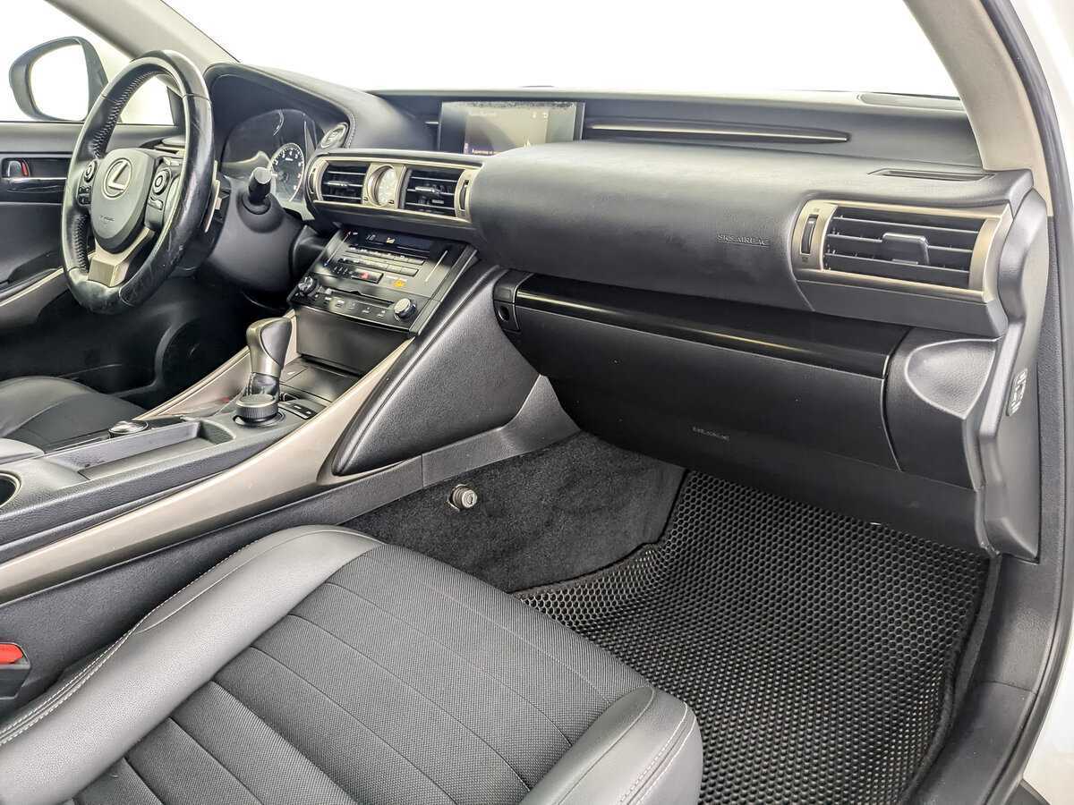 Купить Lexus IS с пробегом. Фото: #8