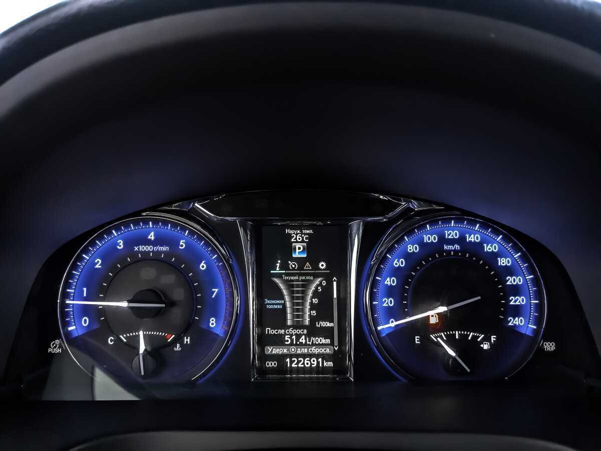 Купить Toyota Camry с пробегом. Фото: #11