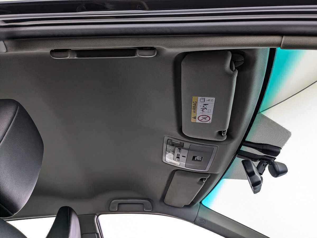 Купить Toyota Camry с пробегом. Фото: #18