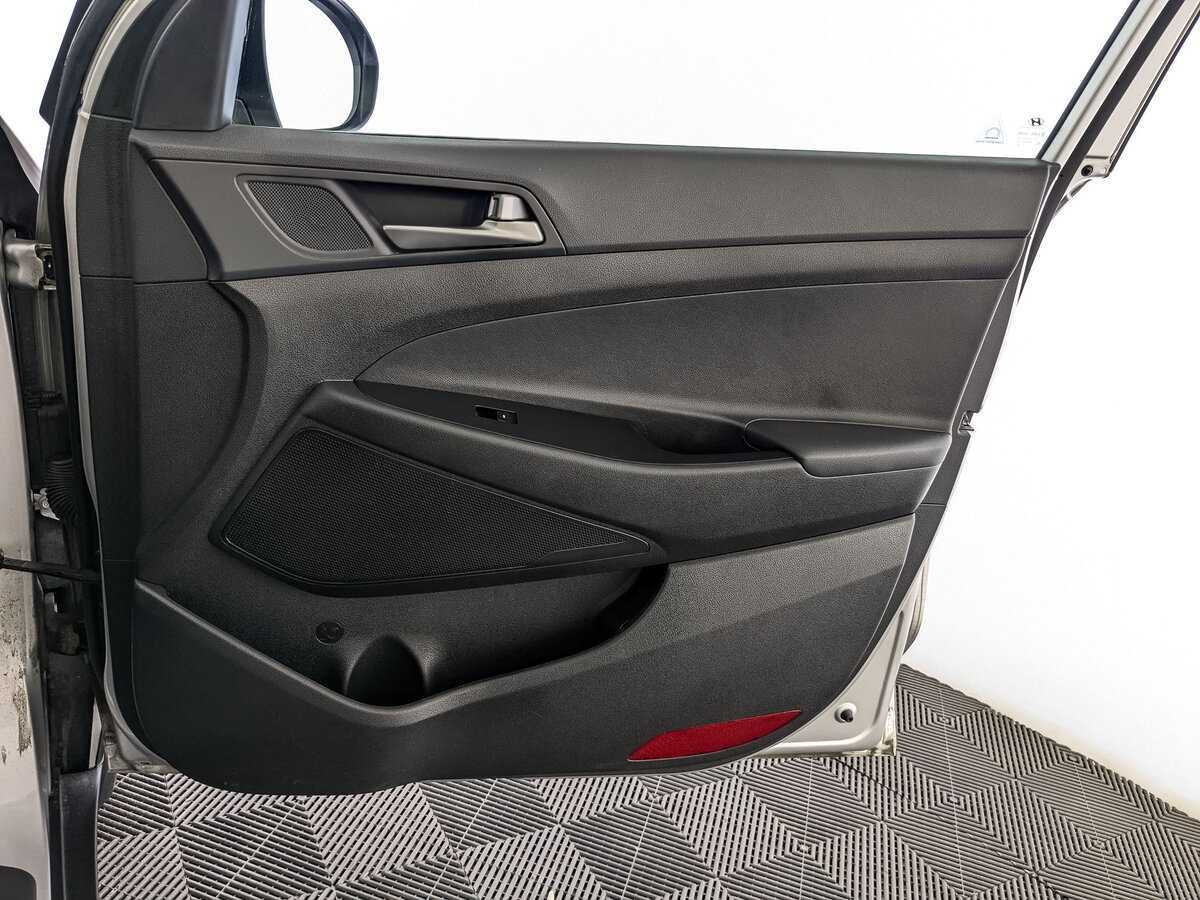 Купить Hyundai Tucson с пробегом. Фото: #19