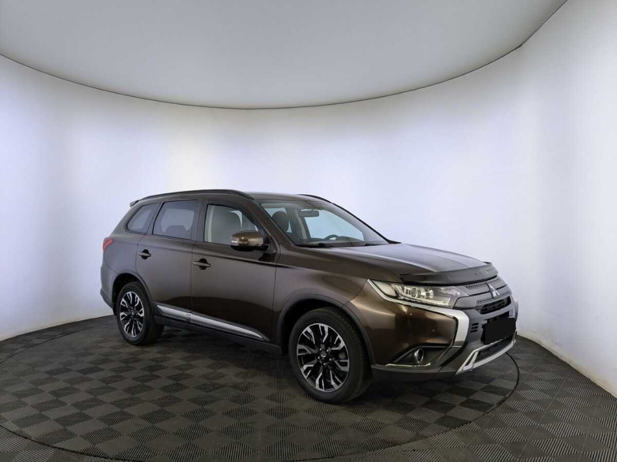 Купить Mitsubishi Outlander с пробегом. Фото: #2