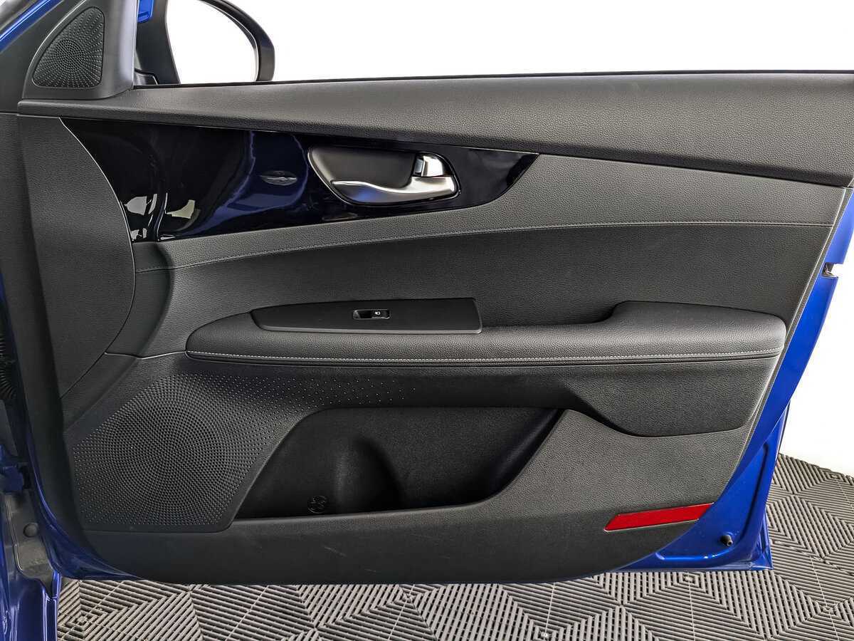 Купить Kia Cerato с пробегом. Фото: #19