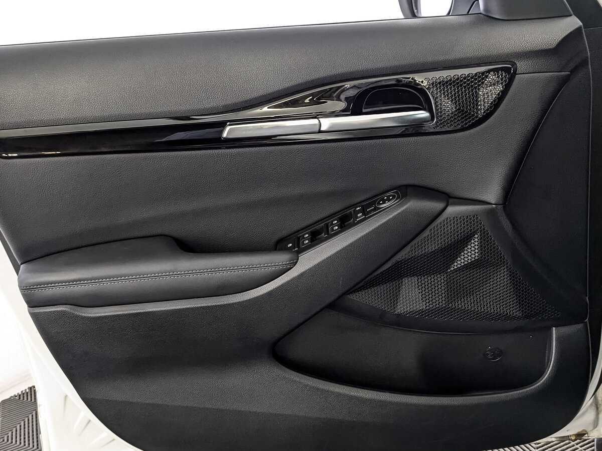 Купить Kia Seltos с пробегом. Фото: #14