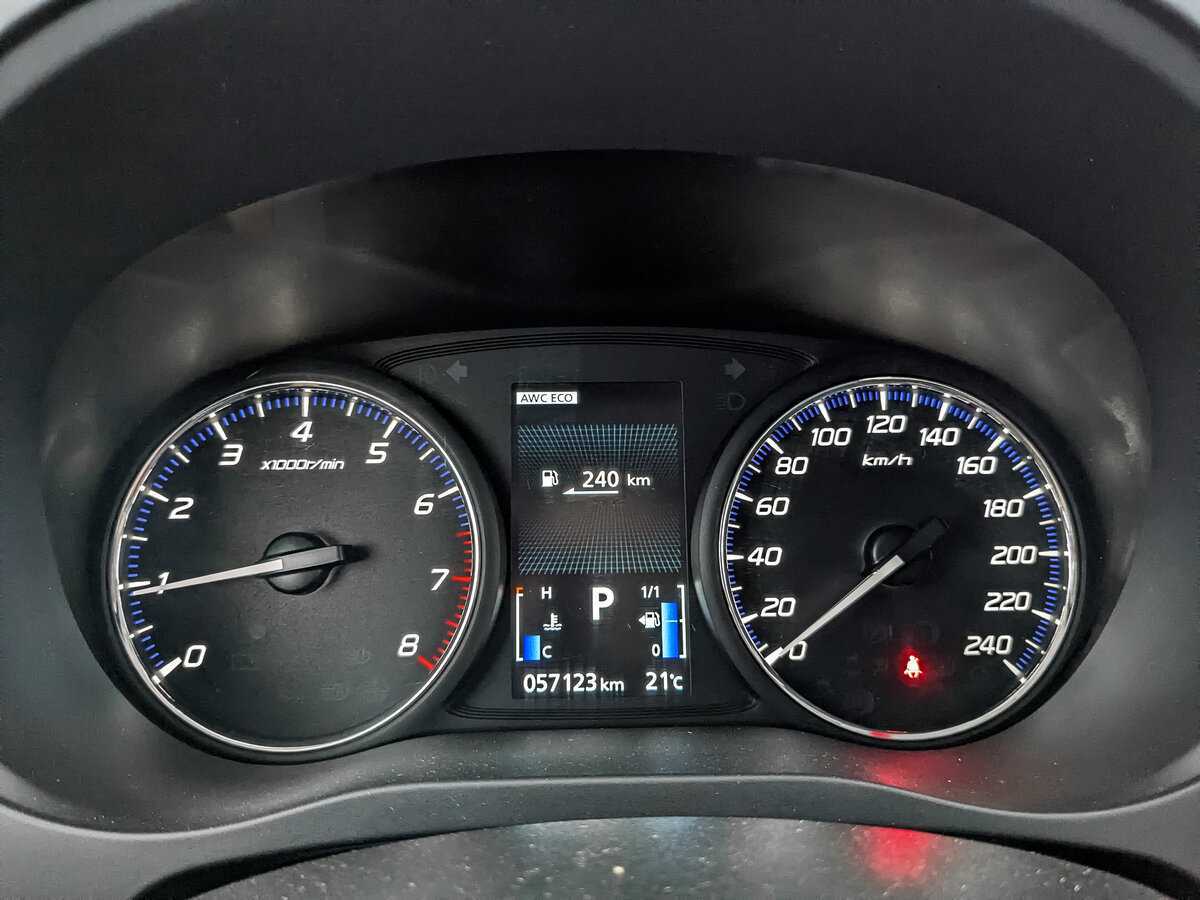 Купить Mitsubishi Outlander с пробегом. Фото: #11