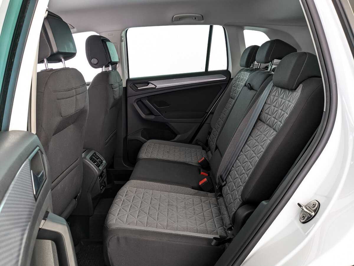 Купить Volkswagen Tiguan с пробегом. Фото: #13