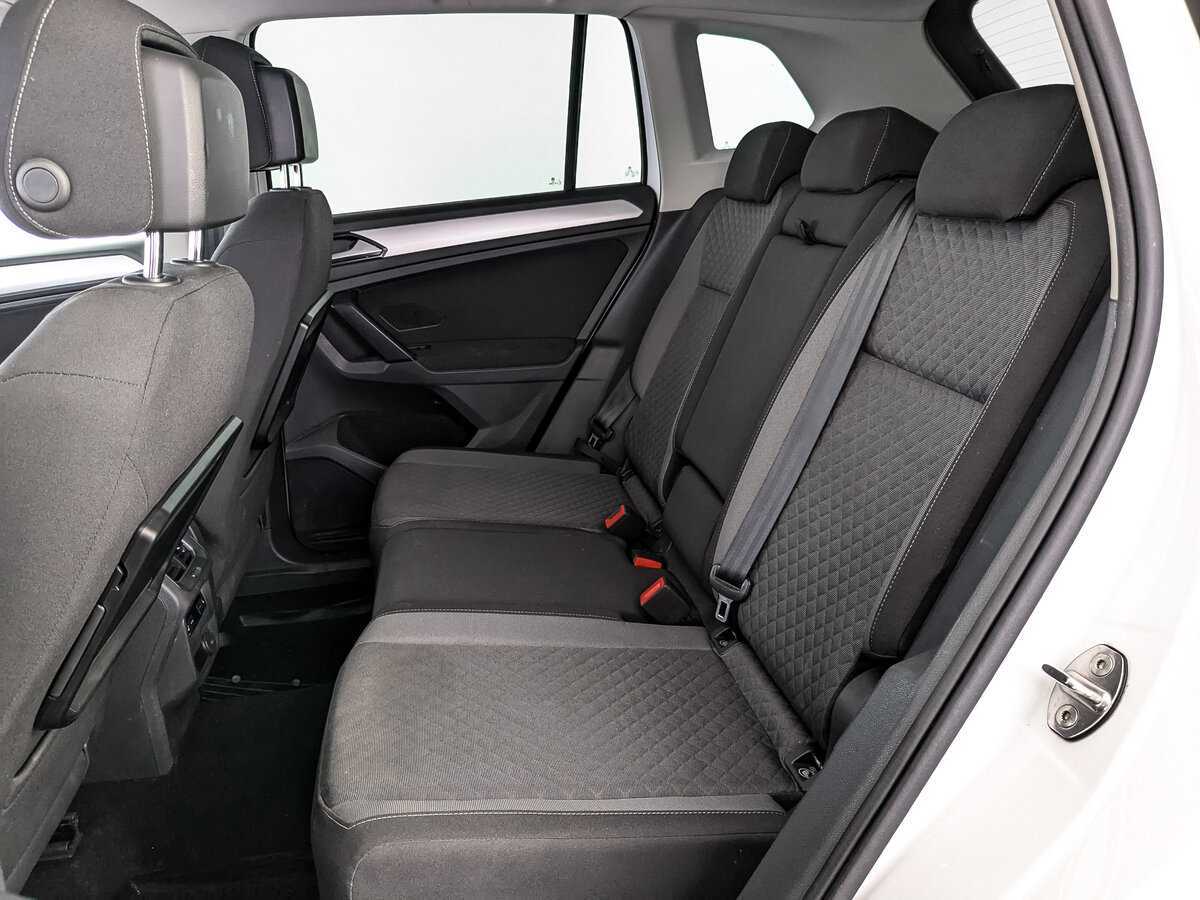 Купить Volkswagen Tiguan с пробегом. Фото: #13