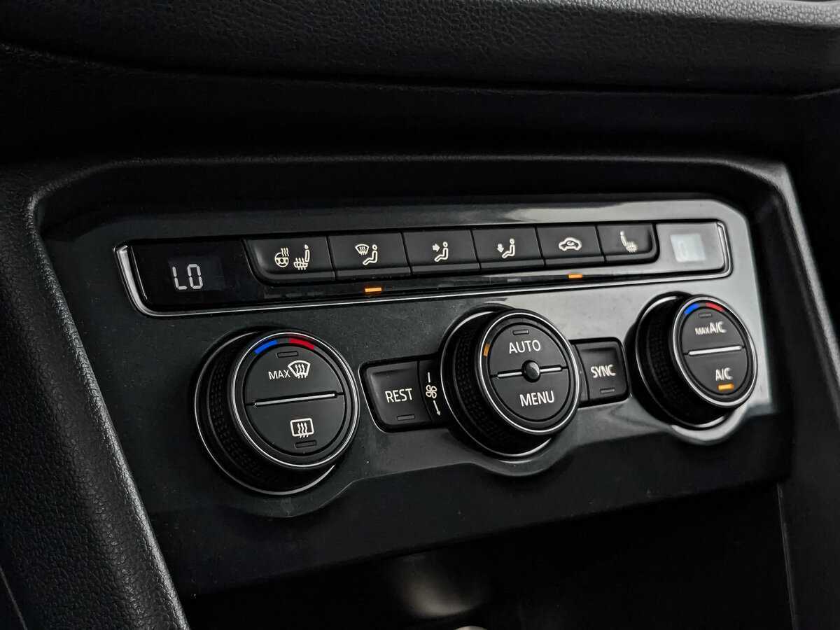 Купить Volkswagen Tiguan с пробегом. Фото: #16