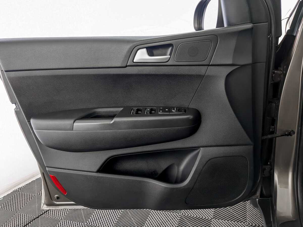 Купить Kia Sportage с пробегом. Фото: #13