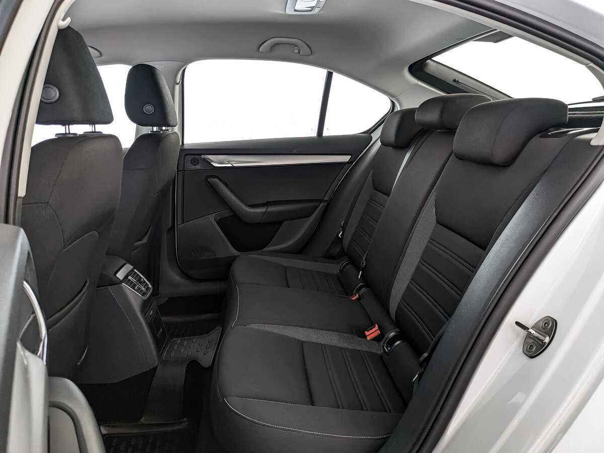 Купить Skoda Octavia с пробегом. Фото: #13