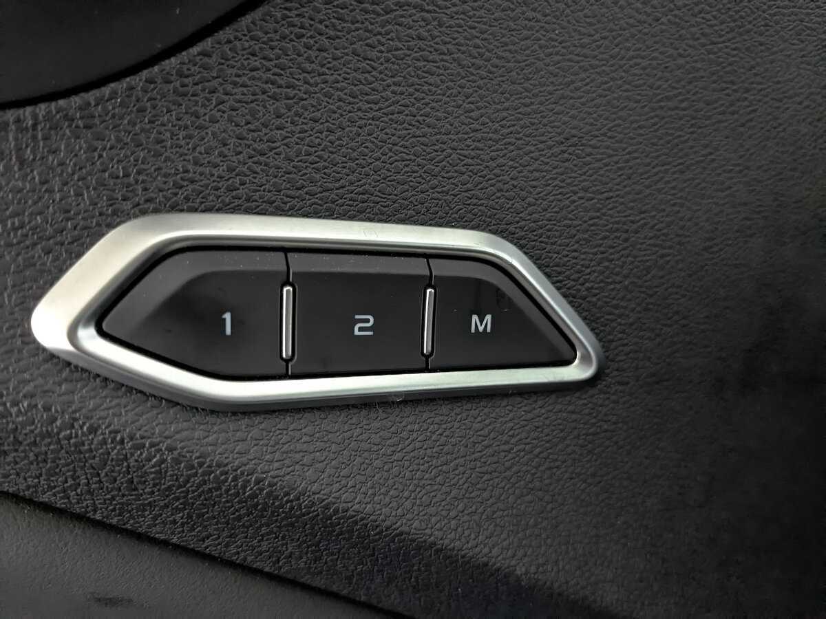 Купить Geely Tugella с пробегом. Фото: #22