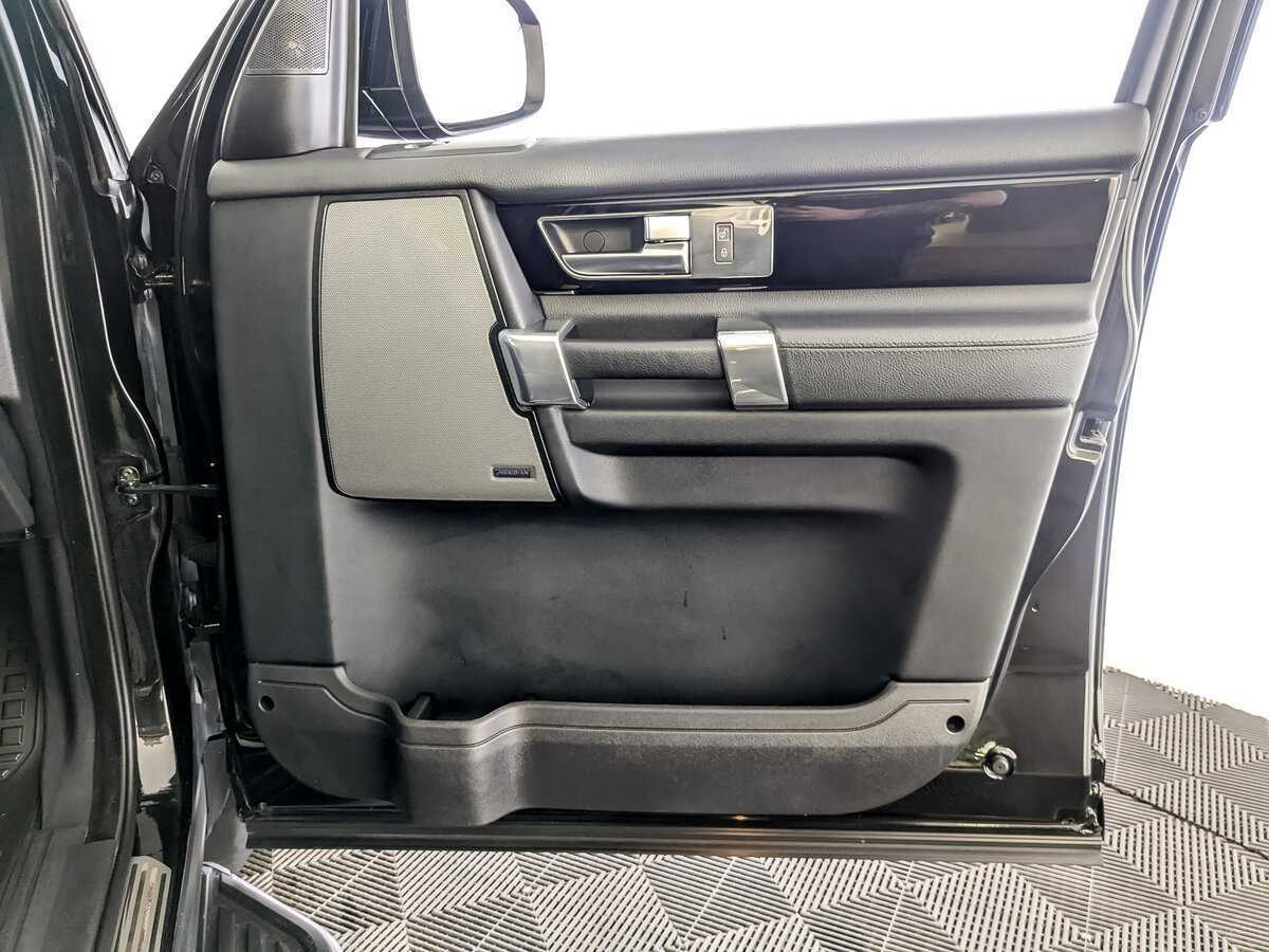 Купить Land Rover Discovery с пробегом. Фото: #21