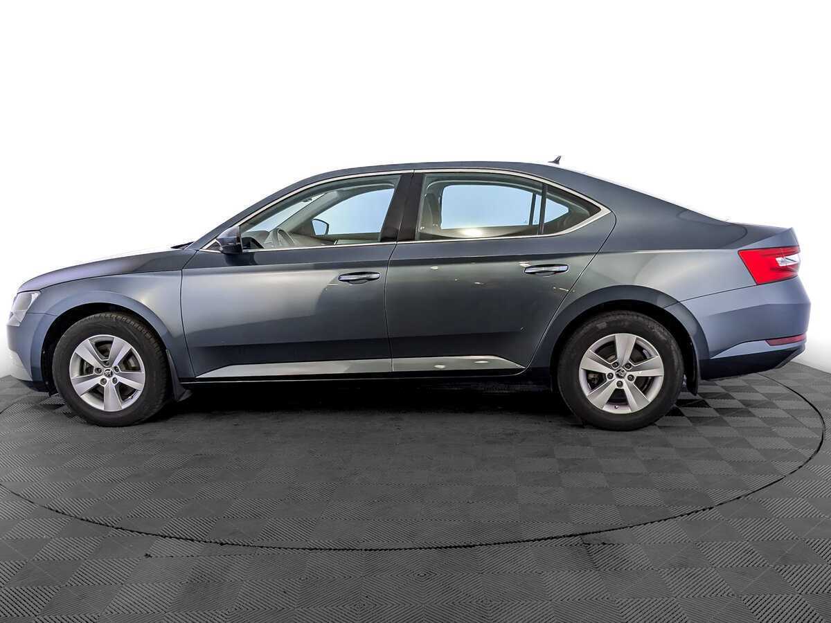 Купить Skoda Superb с пробегом. Фото: #7