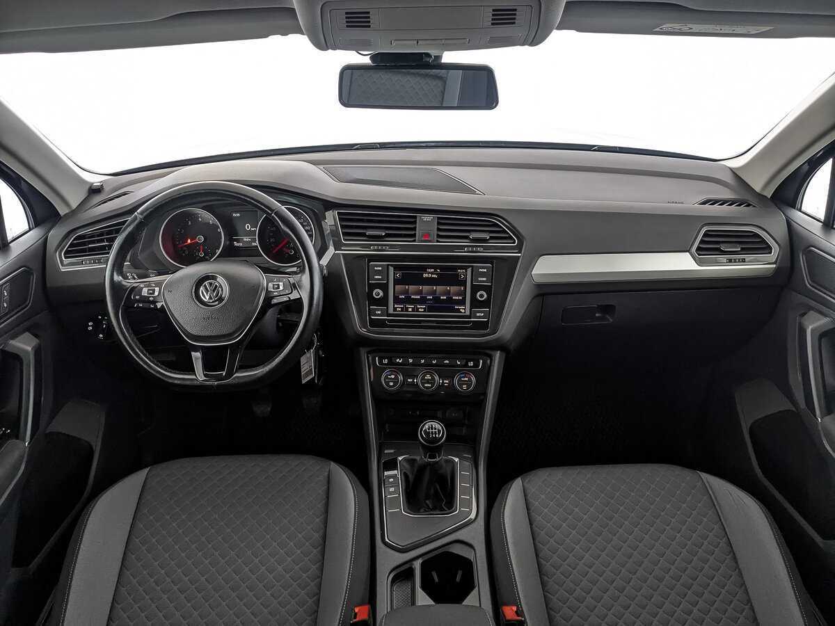Купить Volkswagen Tiguan с пробегом. Фото: #9