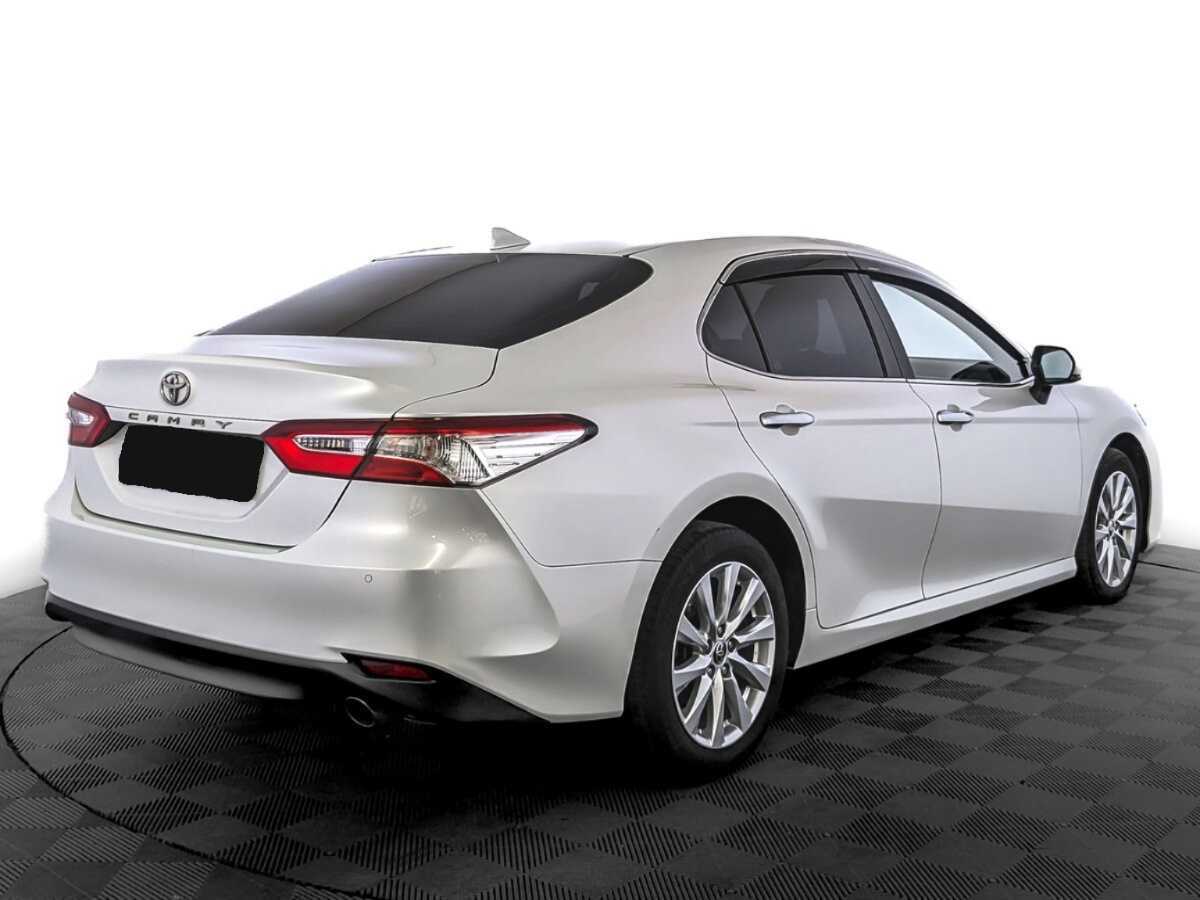Купить Toyota Camry с пробегом. Фото: #4