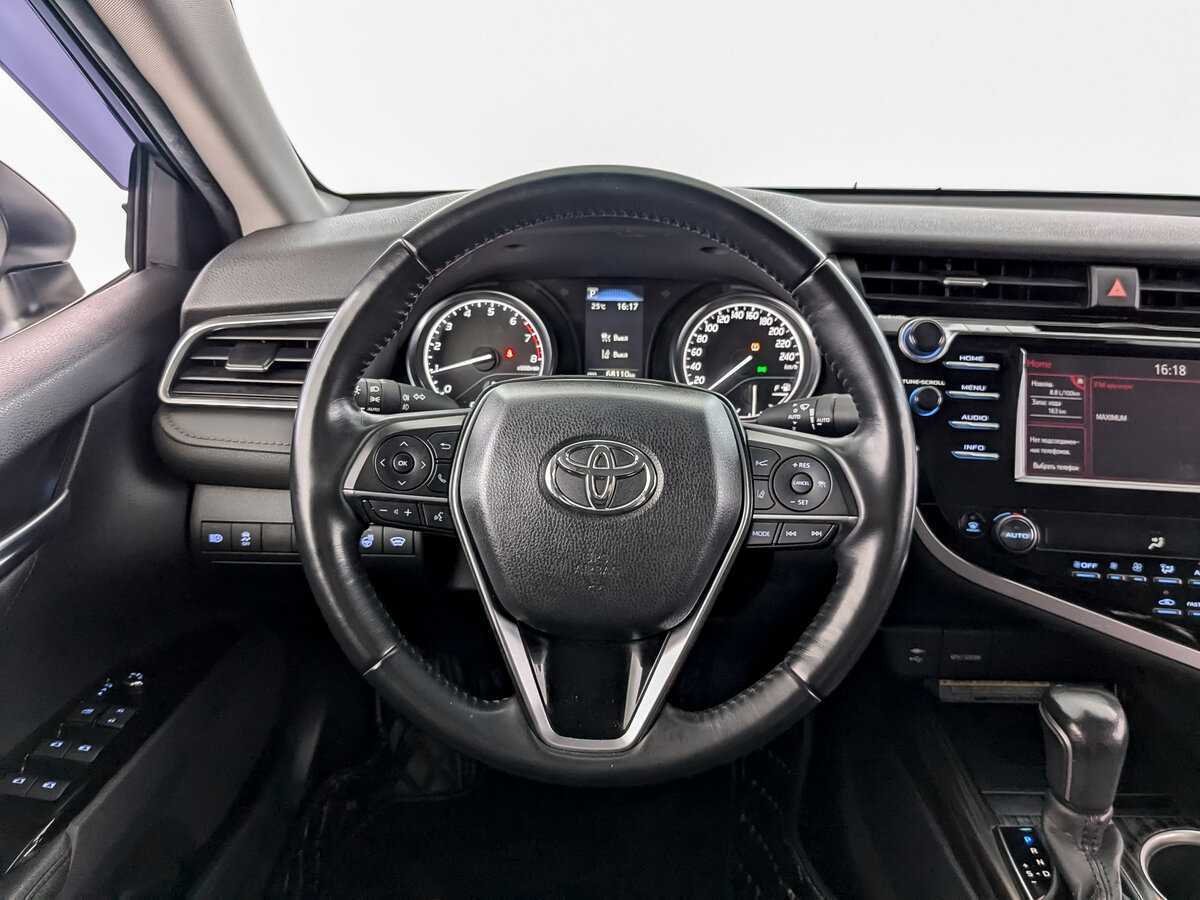 Купить Toyota Camry с пробегом. Фото: #17