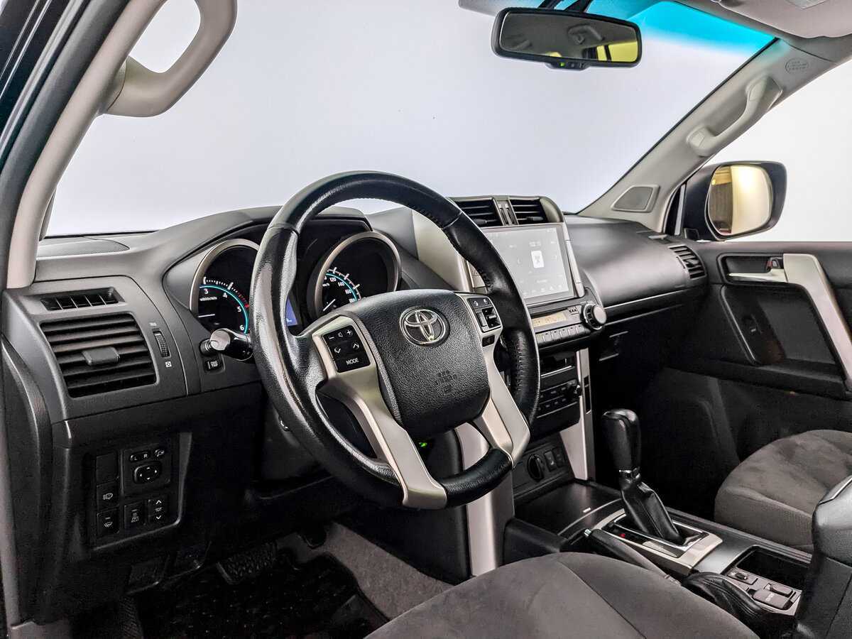 Купить Toyota Land Cruiser Prado с пробегом. Фото: #13