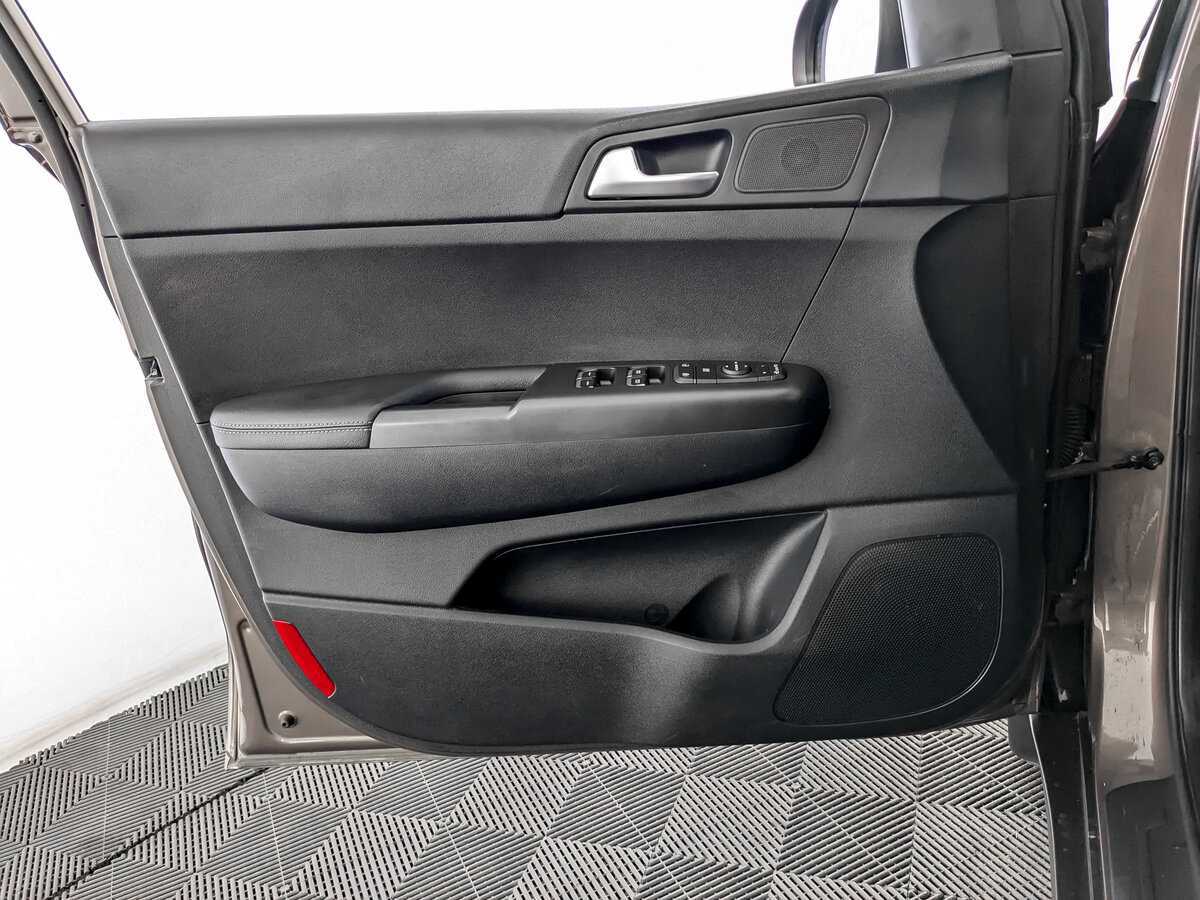 Купить Kia Sportage с пробегом. Фото: #14