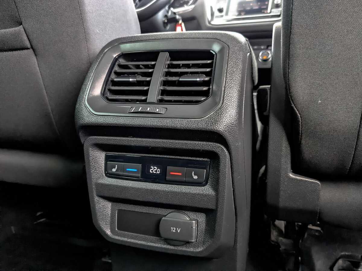 Купить Volkswagen Tiguan с пробегом. Фото: #22