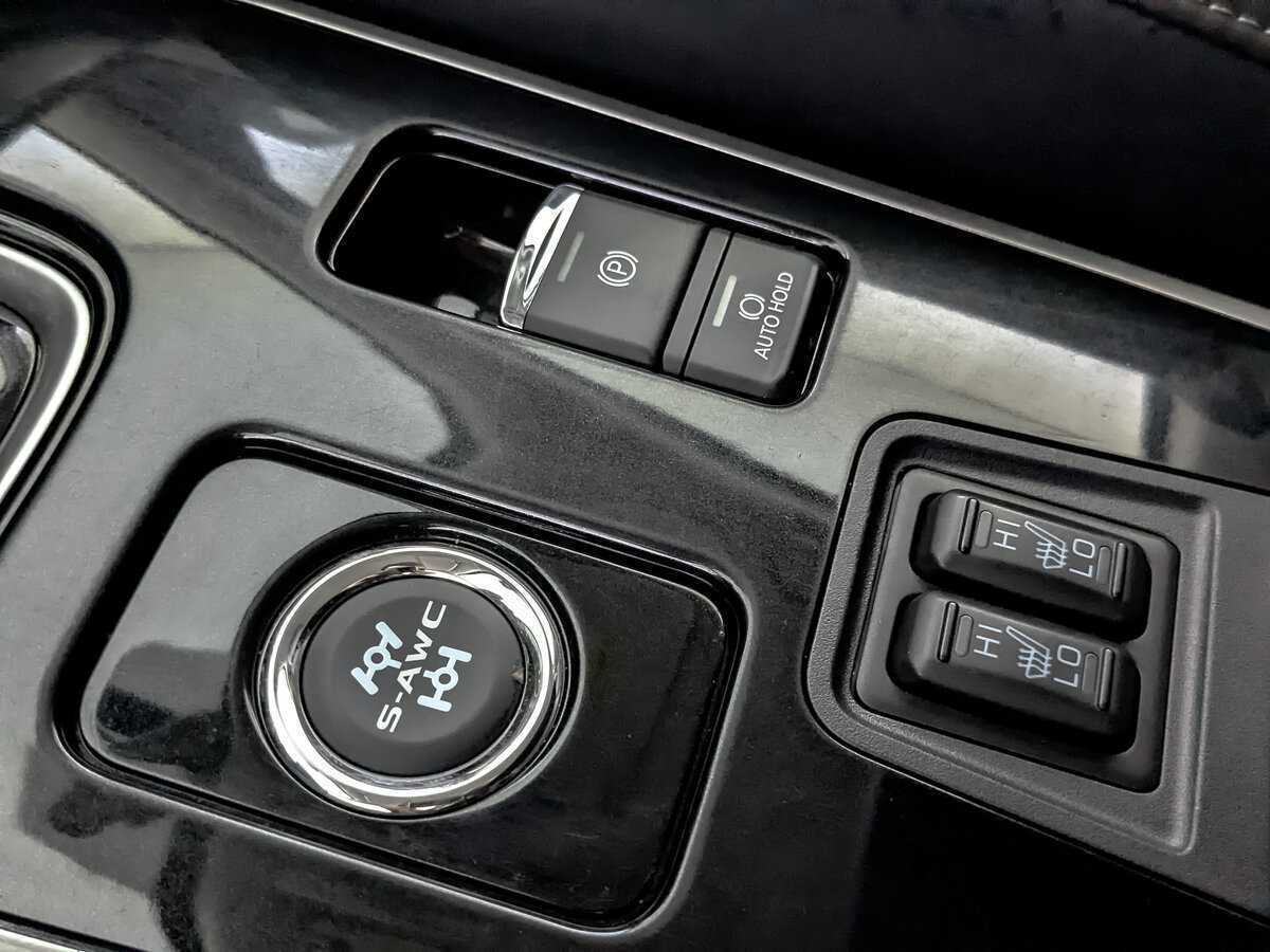 Купить Mitsubishi Outlander с пробегом. Фото: #21