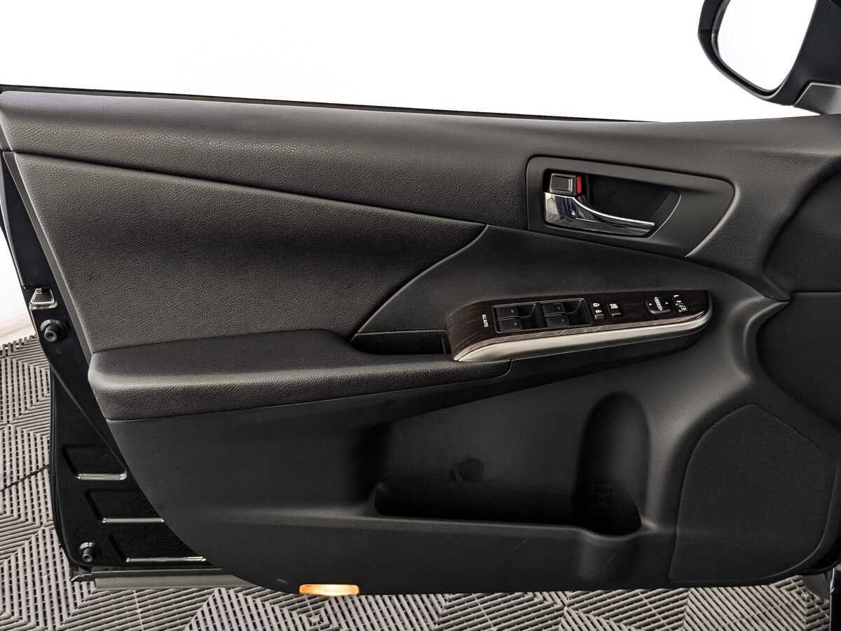 Купить Toyota Camry с пробегом. Фото: #14