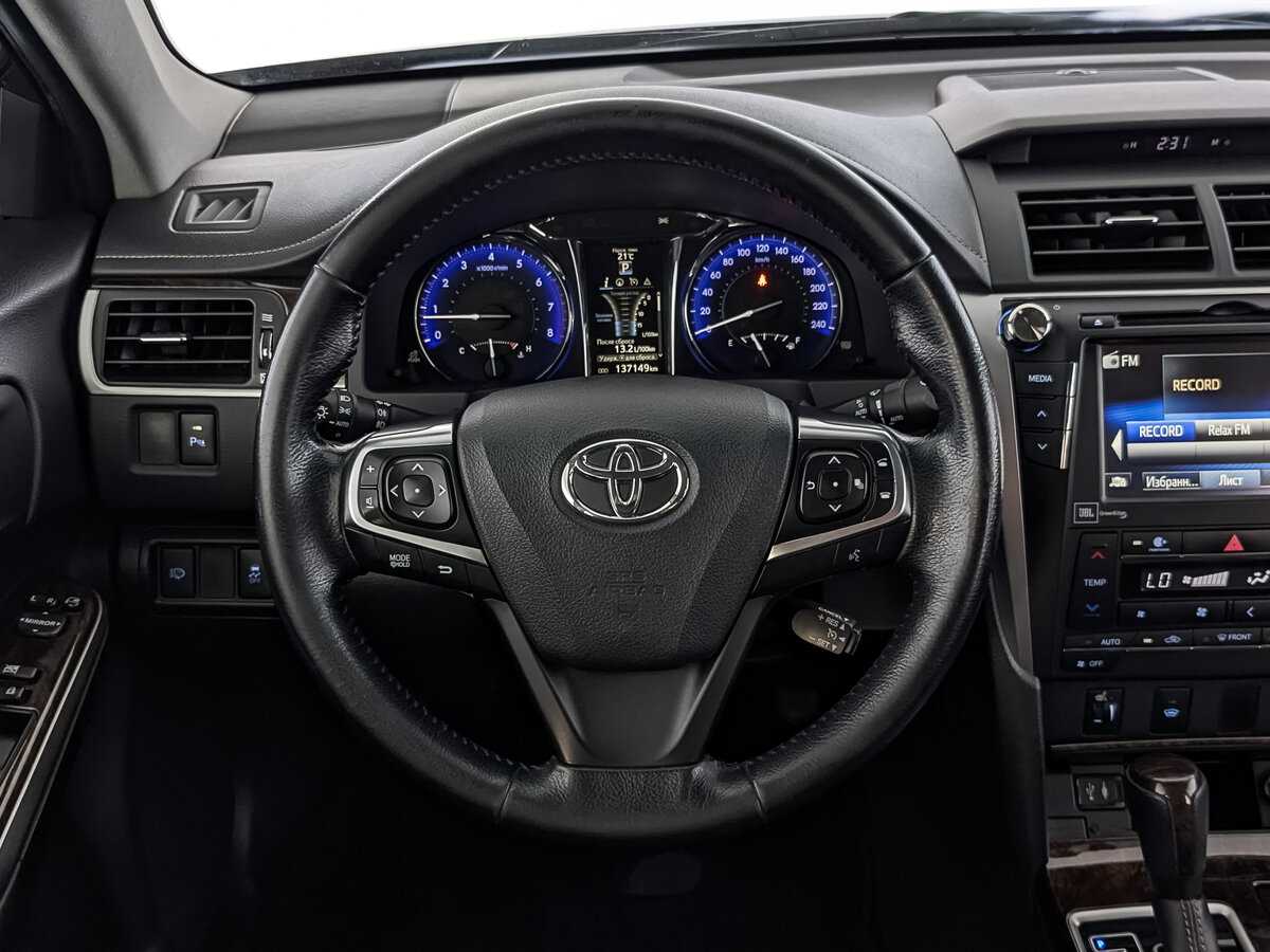 Купить Toyota Camry с пробегом. Фото: #17