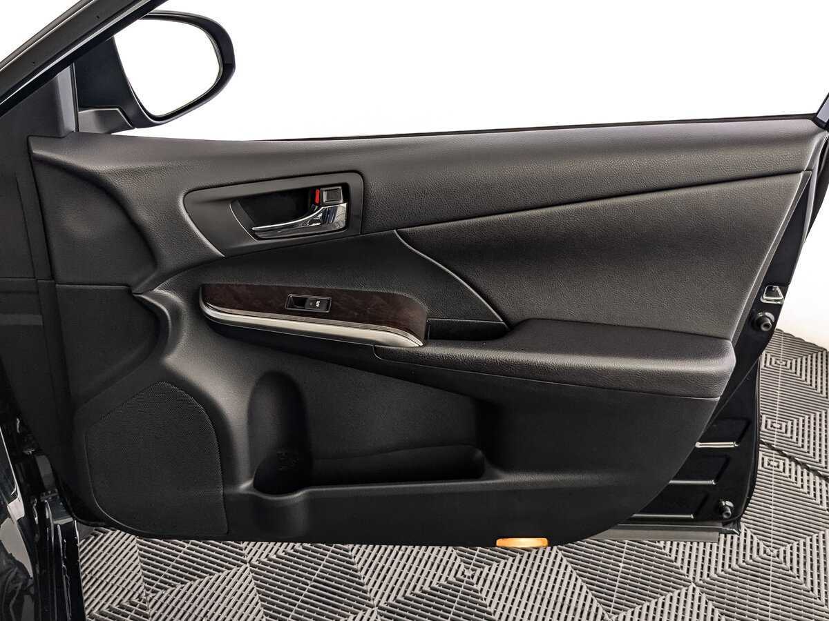 Купить Toyota Camry с пробегом. Фото: #20
