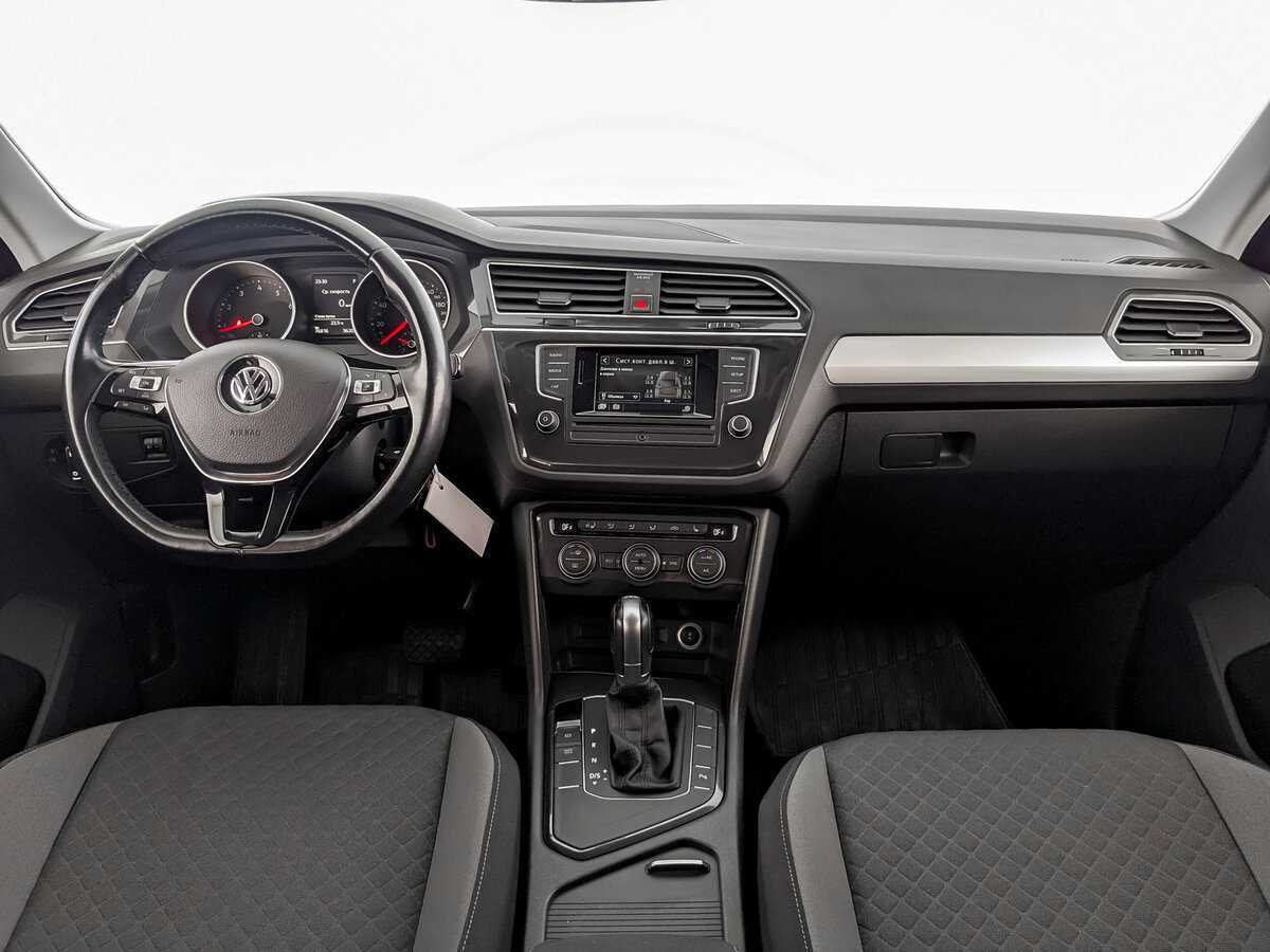Купить Volkswagen Tiguan с пробегом. Фото: #11
