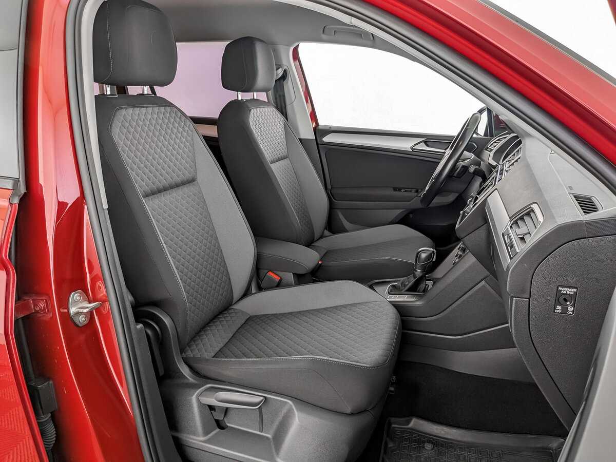 Купить Volkswagen Tiguan с пробегом. Фото: #17