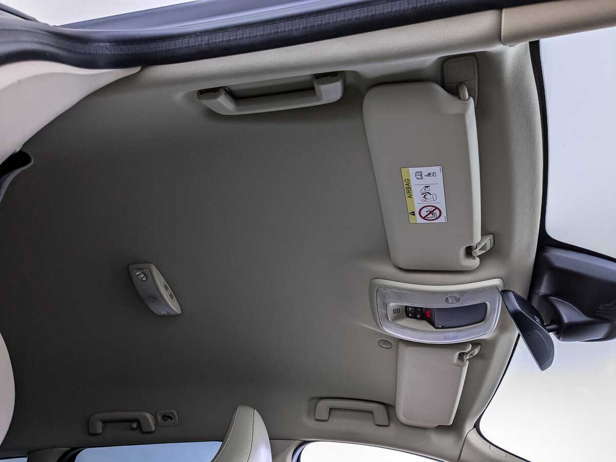 Купить Volvo XC60 с пробегом. Фото: #18