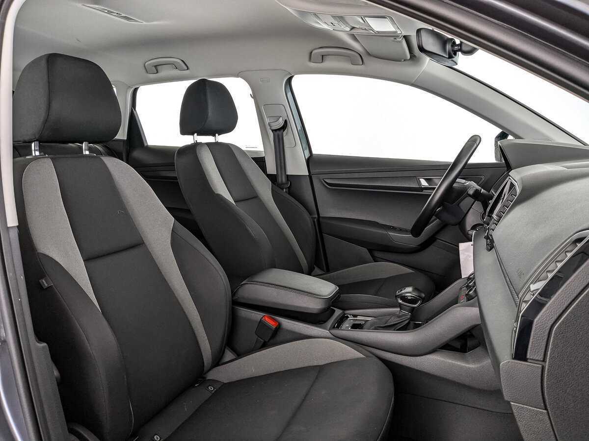 Купить Skoda Karoq с пробегом. Фото: #17