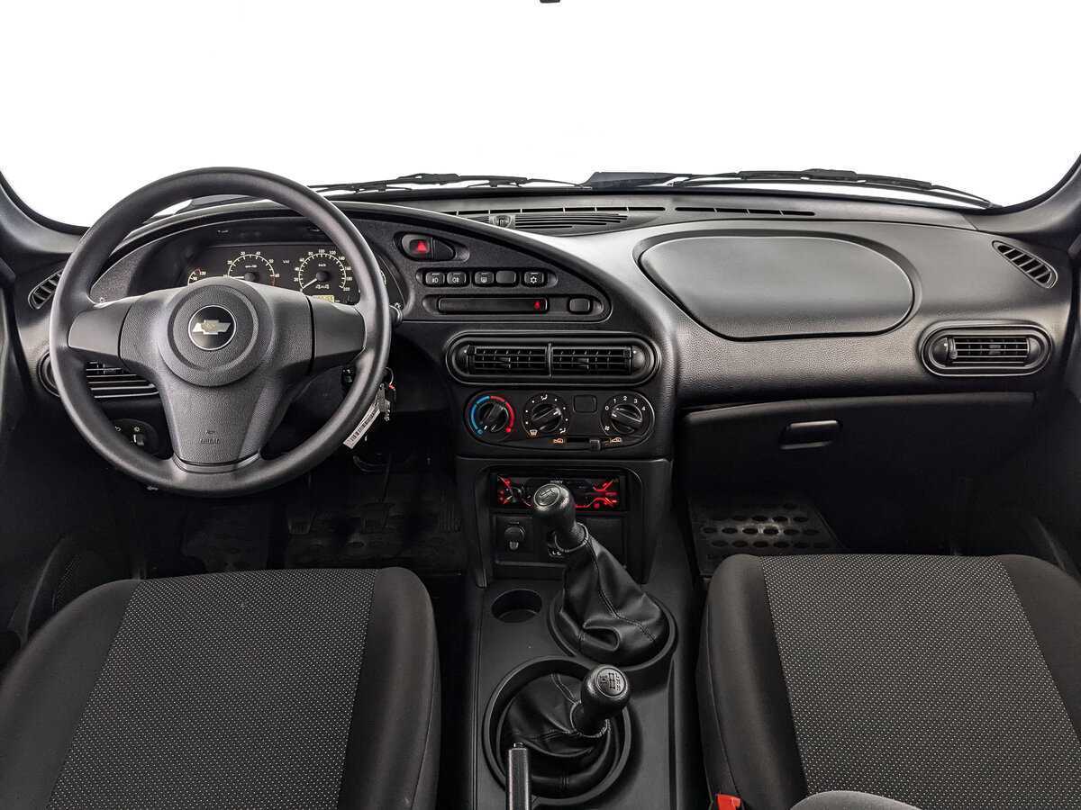 Купить Chevrolet Niva с пробегом. Фото: #9