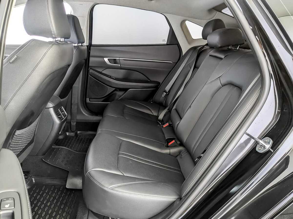 Купить Hyundai Sonata с пробегом. Фото: #9