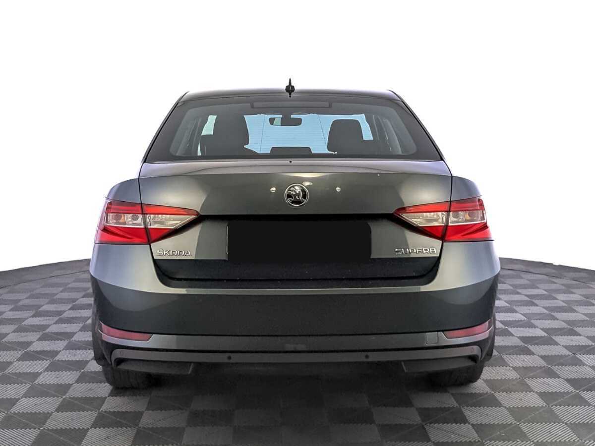 Купить Skoda Superb с пробегом. Фото: #5