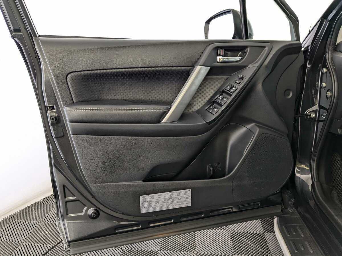 Купить Subaru Forester с пробегом. Фото: #14