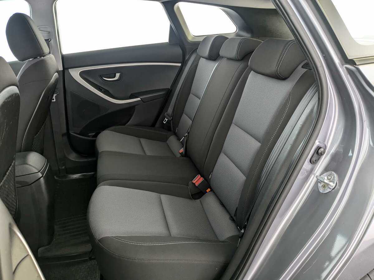 Купить Hyundai i30 с пробегом. Фото: #8