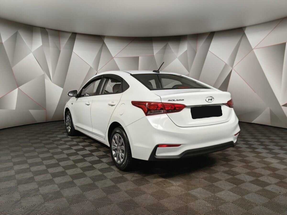 Купить Hyundai Solaris с пробегом. Фото: #3