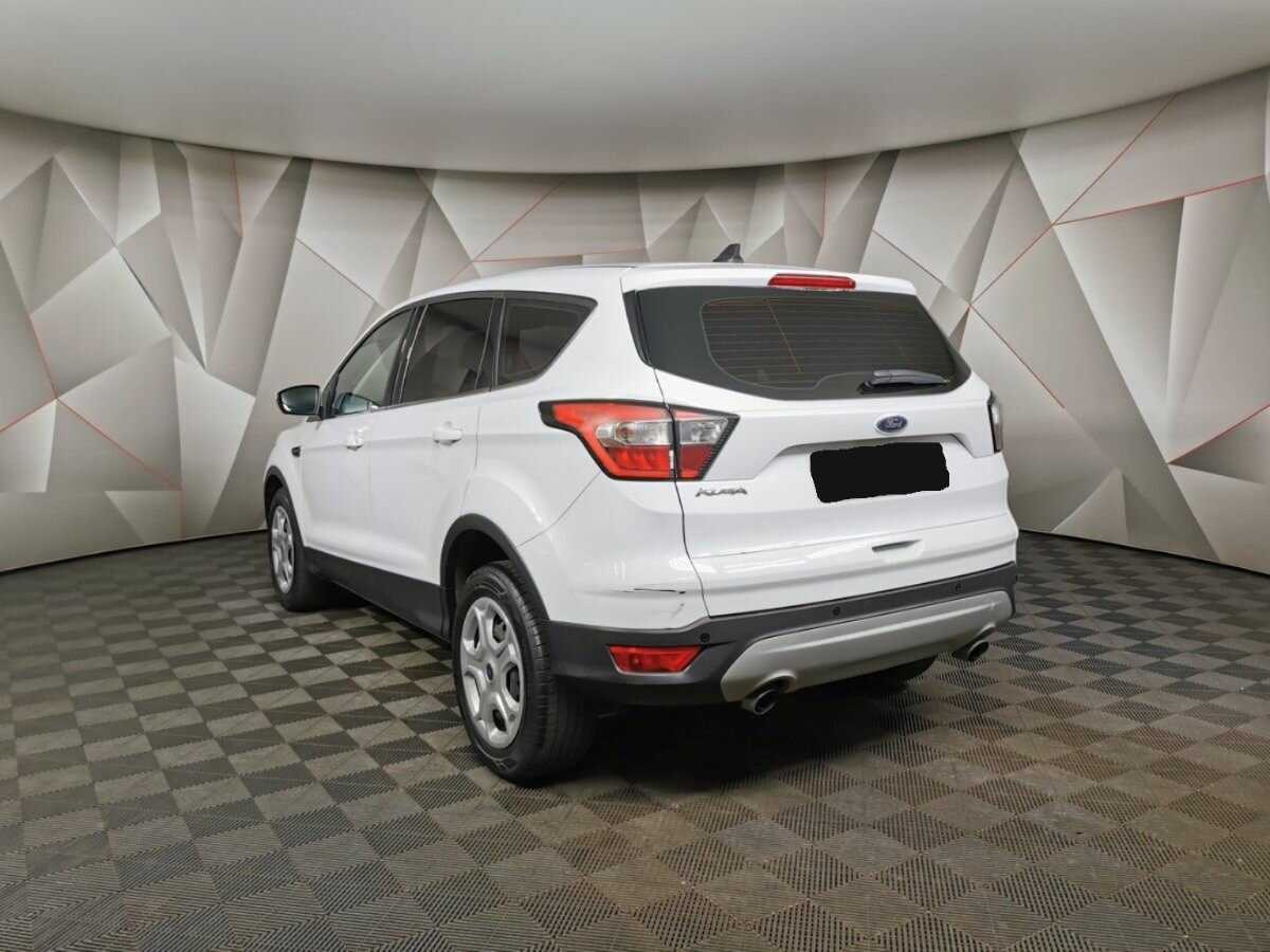Купить Ford Kuga с пробегом. Фото: #3