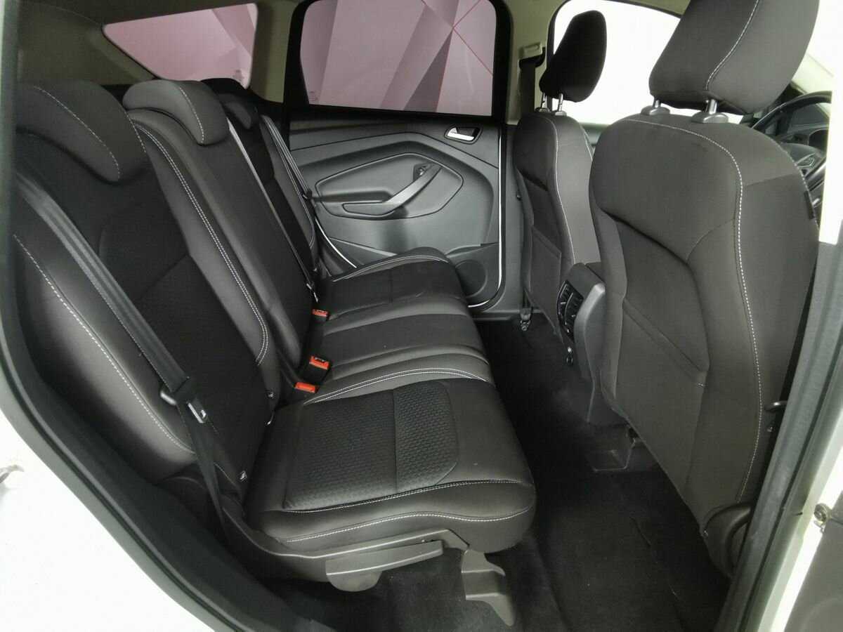 Купить Ford Kuga с пробегом. Фото: #11