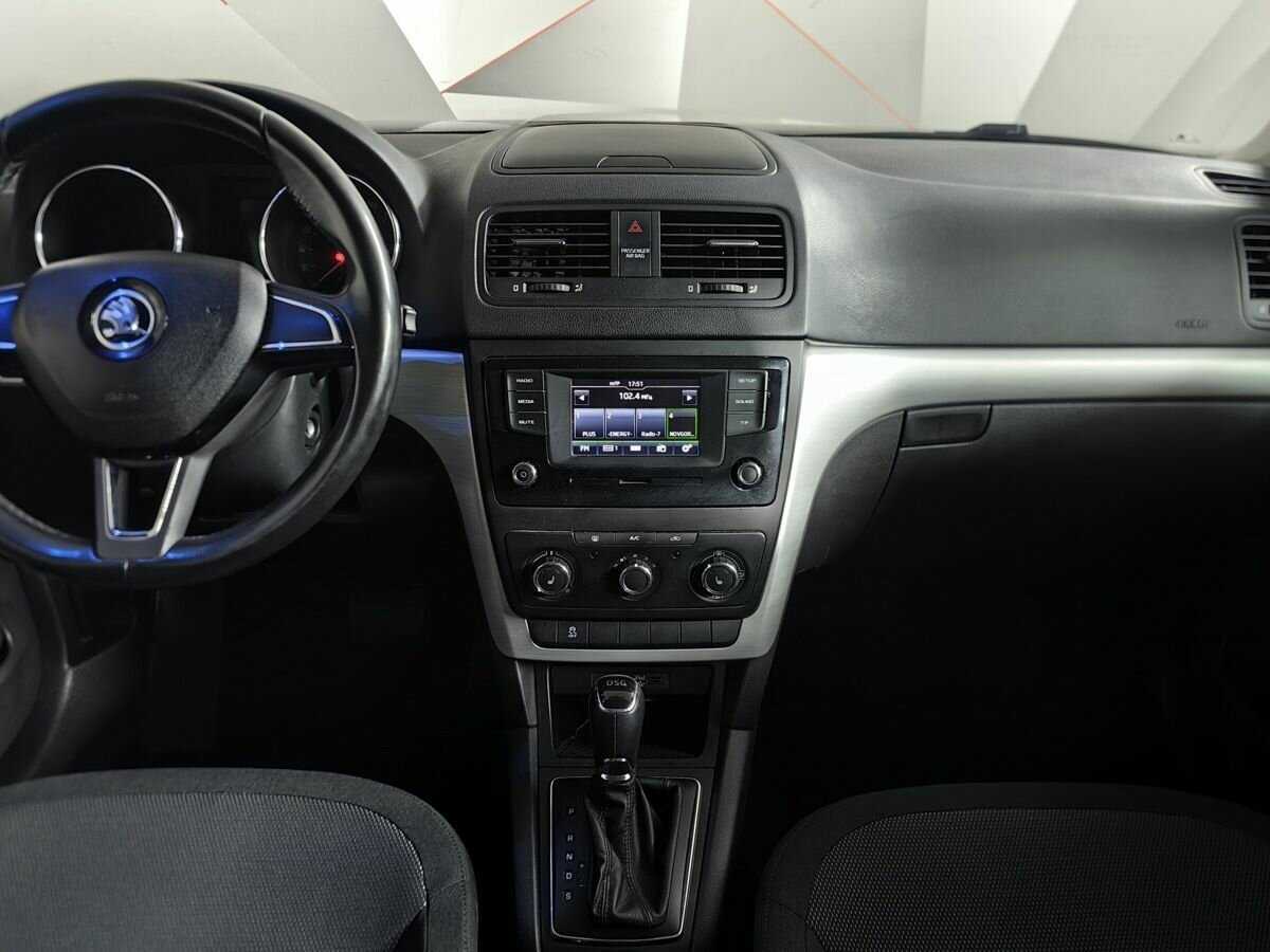 Купить Skoda Yeti с пробегом. Фото: #10