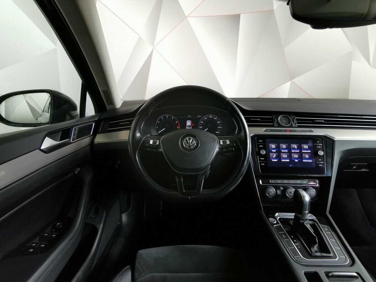 Купить Volkswagen Passat с пробегом. Фото: #14