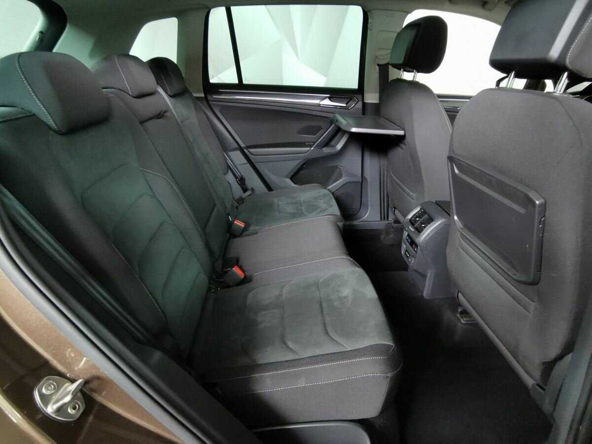 Купить Volkswagen Tiguan с пробегом. Фото: #11