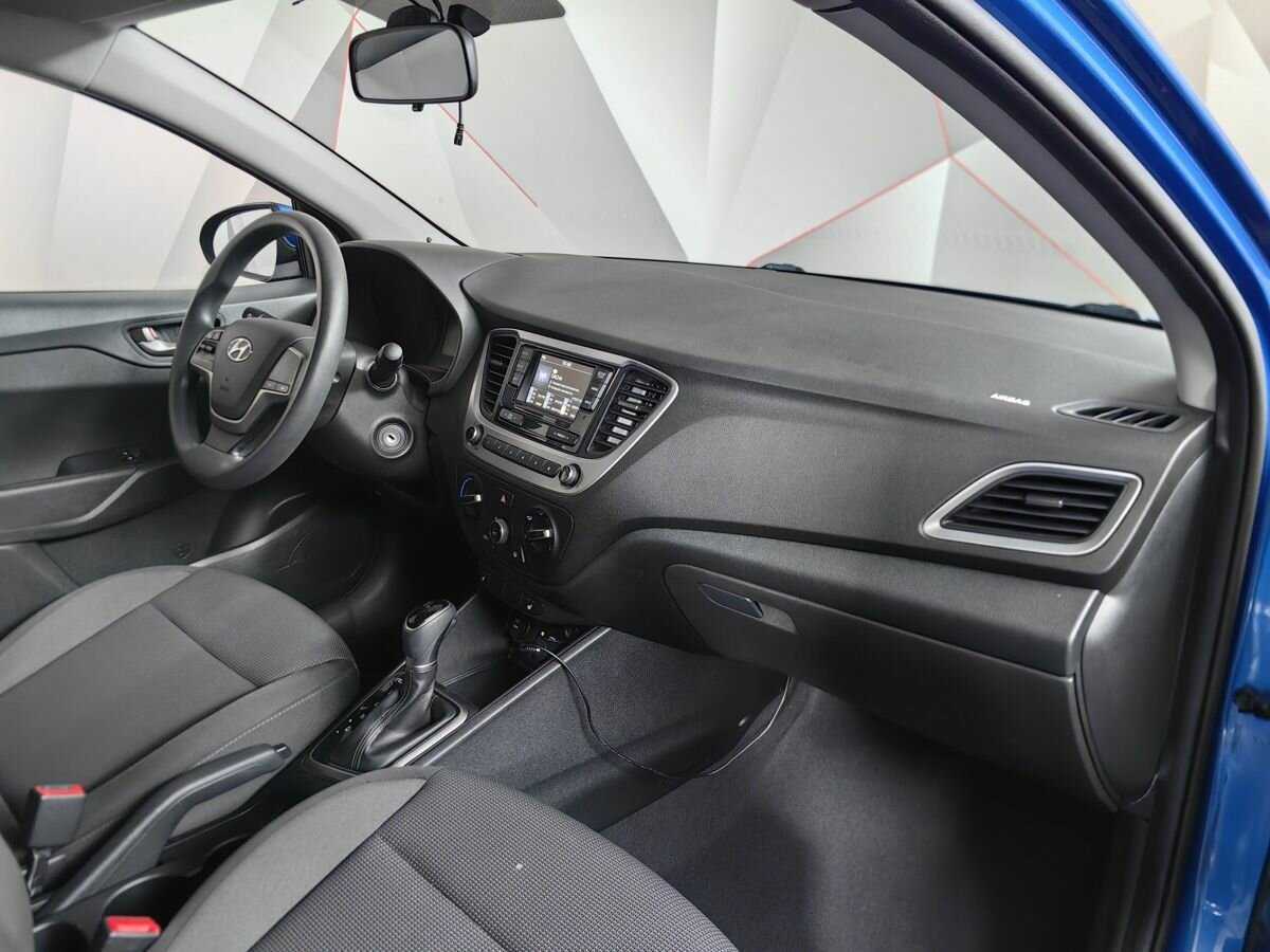 Купить Hyundai Solaris с пробегом. Фото: #8