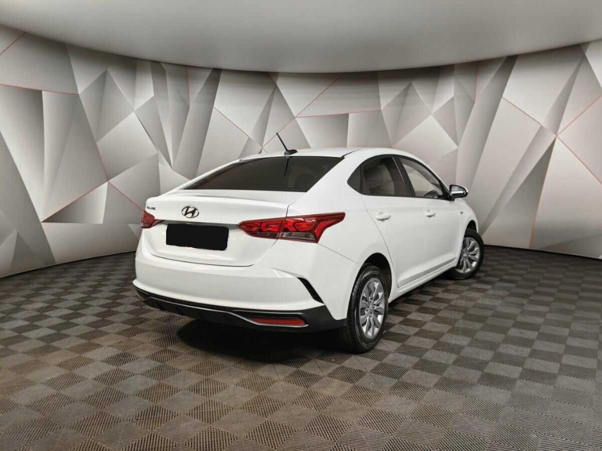 Купить Hyundai Solaris с пробегом. Фото: #1