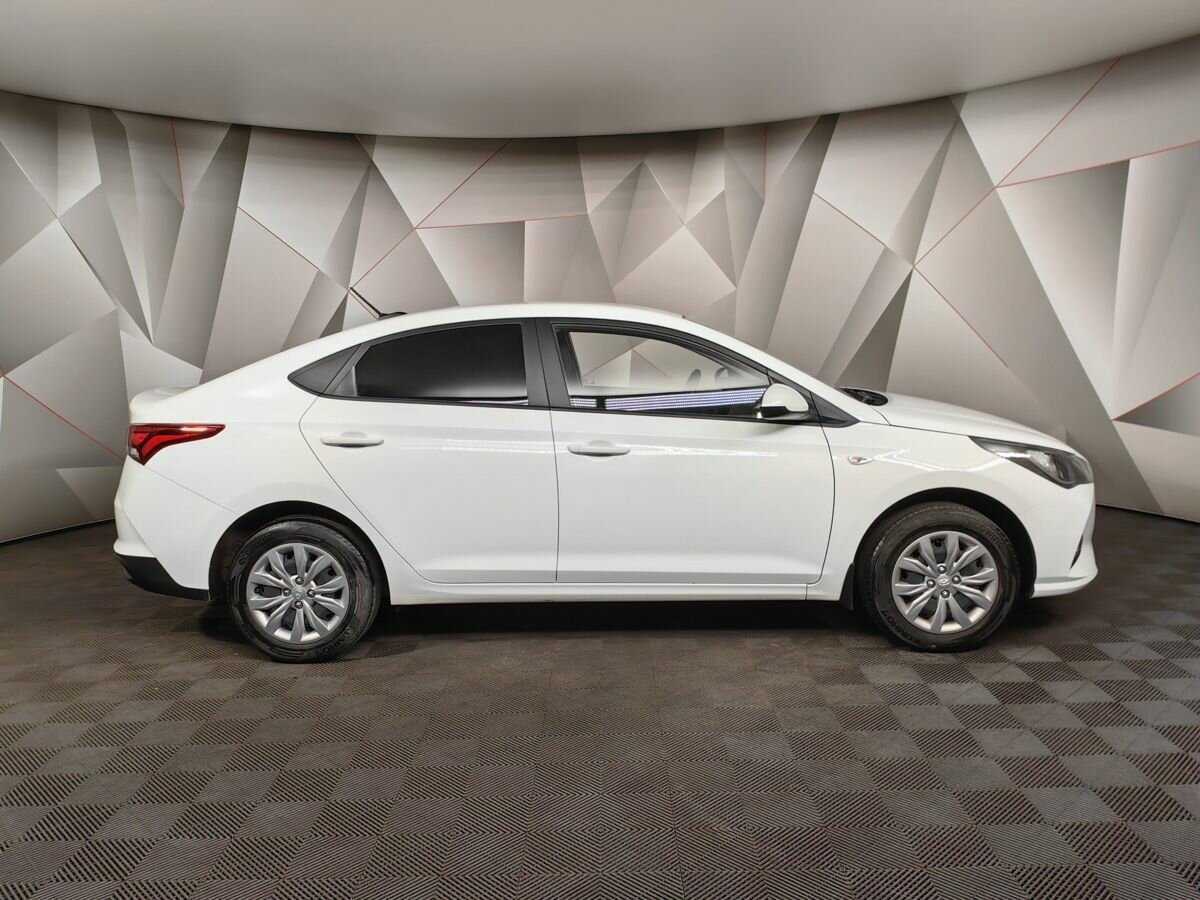 Купить Hyundai Solaris с пробегом. Фото: #5