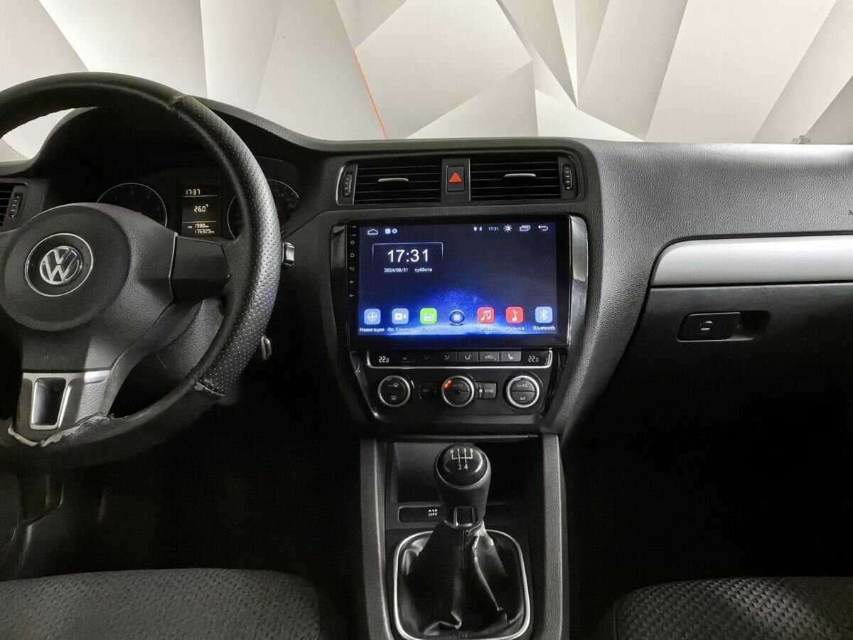 Купить Volkswagen Jetta с пробегом. Фото: #10