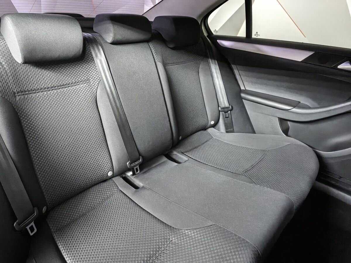 Купить Volkswagen Jetta с пробегом. Фото: #12