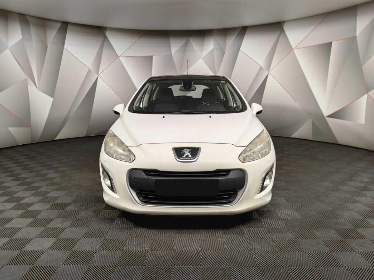 Купить Peugeot 308 с пробегом. Фото: #6