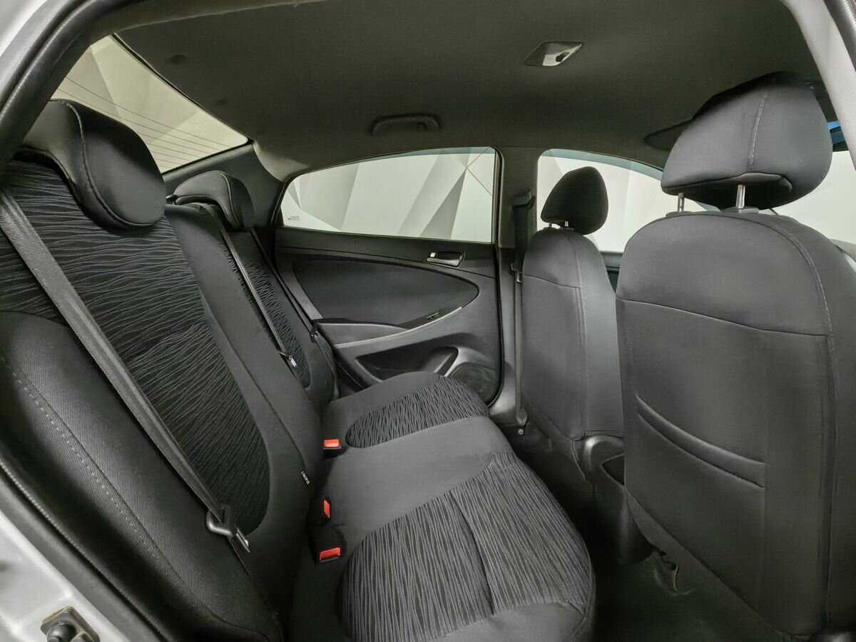 Купить Hyundai Solaris с пробегом. Фото: #11