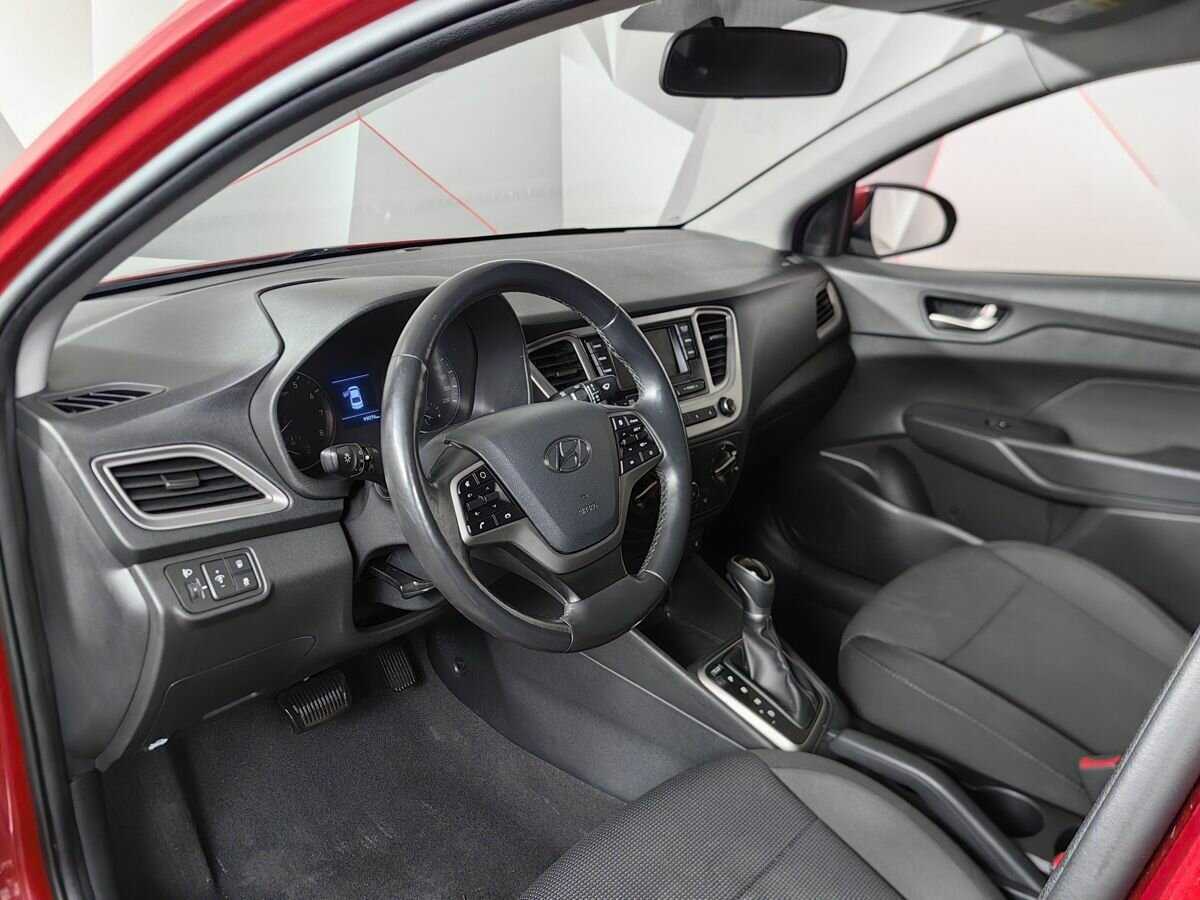 Купить Hyundai Solaris с пробегом. Фото: #13
