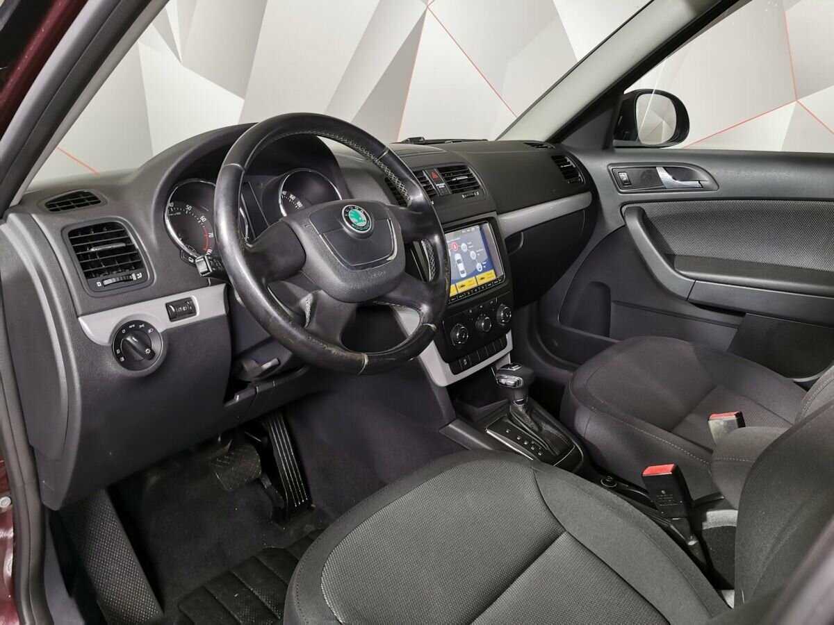 Купить Skoda Yeti с пробегом. Фото: #13